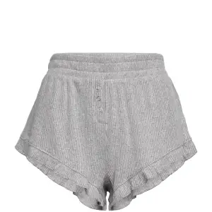 Säljer dessa shorts i ett väldigt speciellt mjuk material från hunkemöller💗ej använda, köpta för 319kr