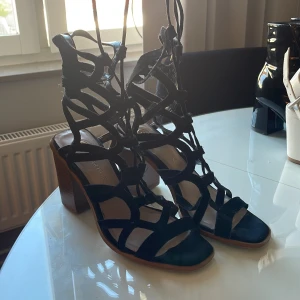 Klackskor  - Svarta klackskor 