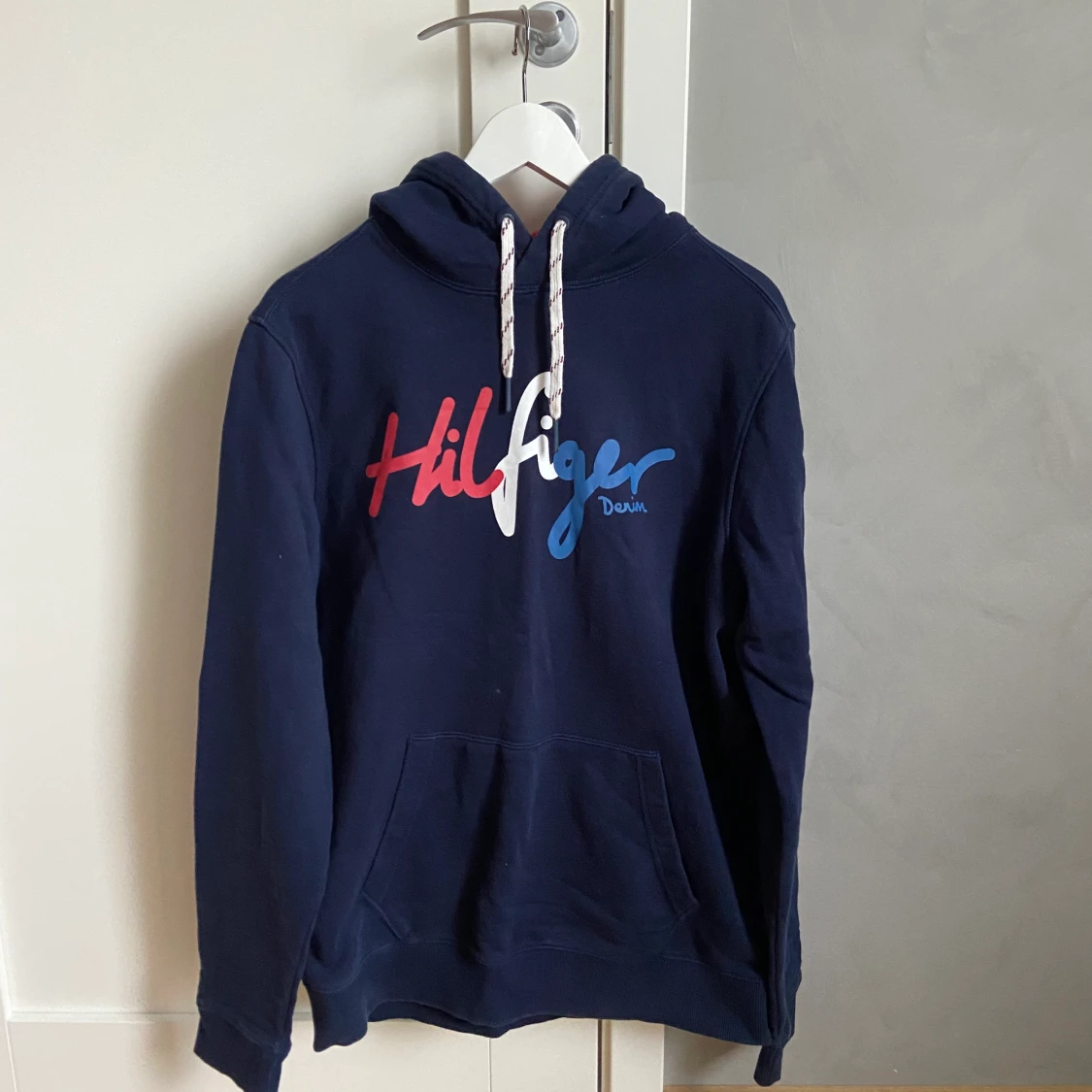 Tommy Hilfiger tjocktröja - 90