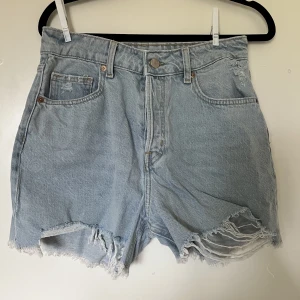 Nya jeansshorts - Oanvända