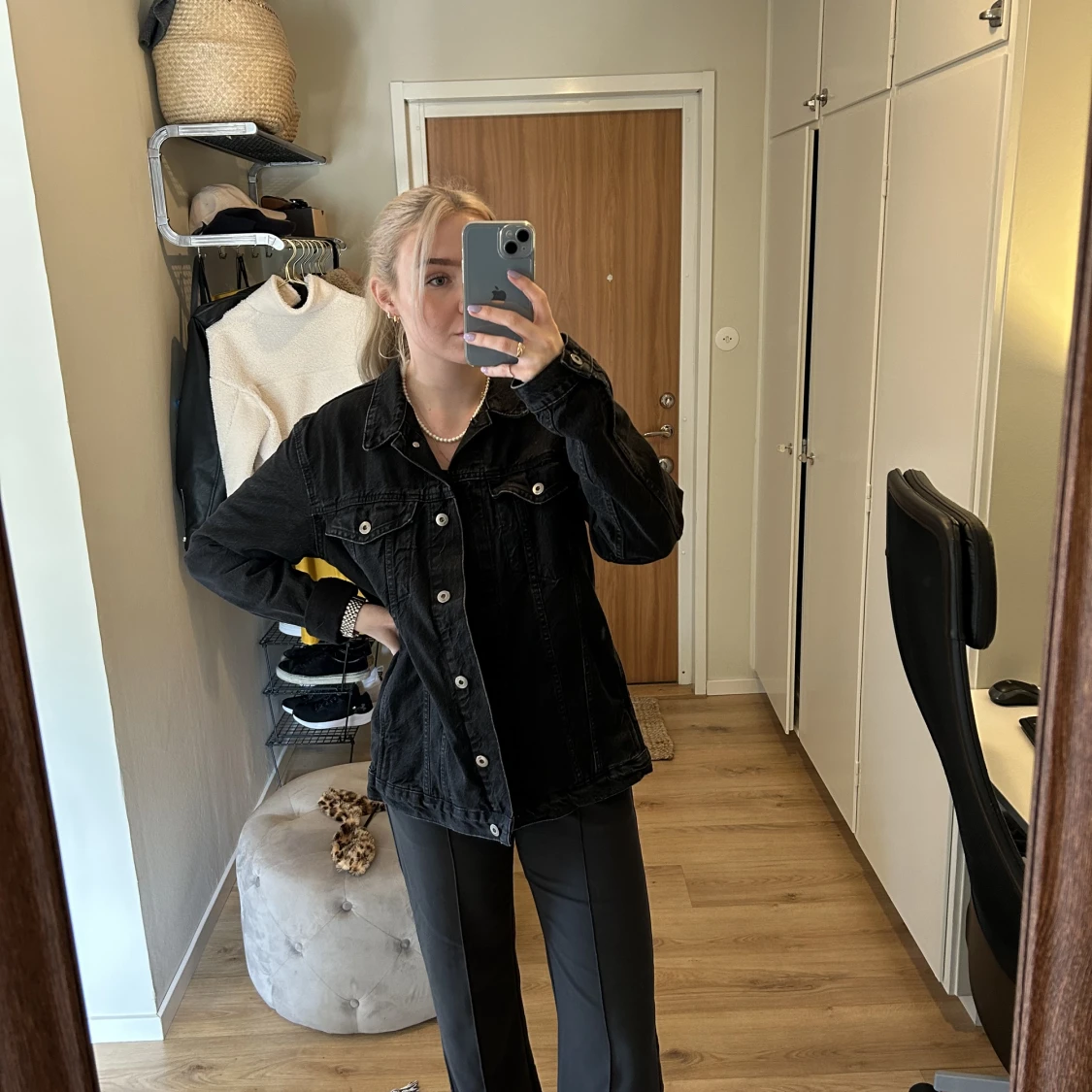 Svart jeansjacka - 90