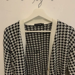 Kofta pretty little thing  - Fin kofta från olt använd ett fåtal gånger 