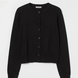 H&M kofta - Jätte fin kofta ifrån hm i nyskick!