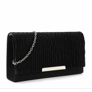 Tamaris väska - Säljer min tamaris väska, väldigt bra skick (sparsamt använd)  inköpt för 350kr 