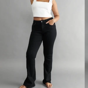 Bootcut jeans - Bootcut jeans från Gina med högmidja i storlek xs, kan skickas bilder om önskas