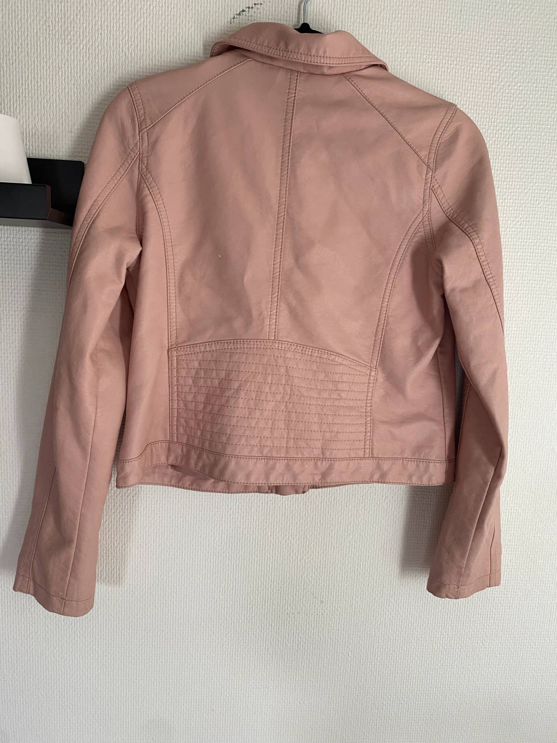 Rosa skinnjacka för barn - 90