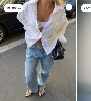 Snygga jeans från Djerf Avenue - Slutsålda jeans från Djerf Avenue, modell ”relaxed jeans washed blue” i storlek 26. Säljes pga att de är lite för stora för mig, är 160 cm. Men otroligt snygga och mjuka.