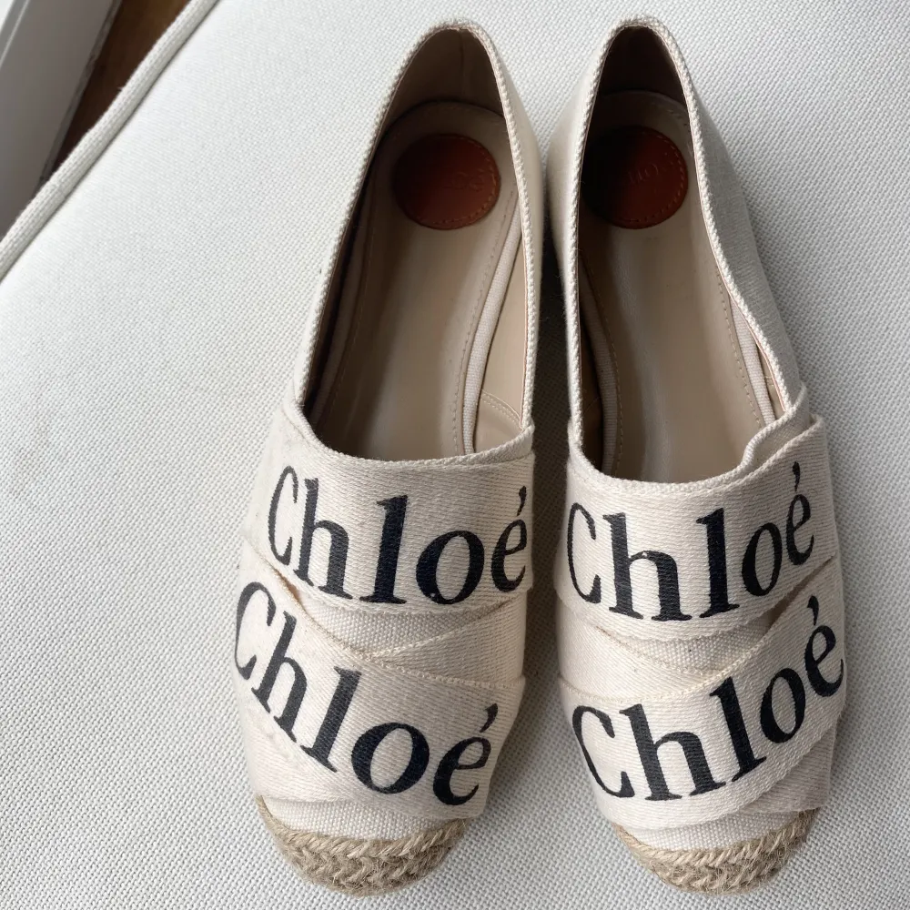 Superfina espadrilles från Chloé i storlek 38 . Skor.