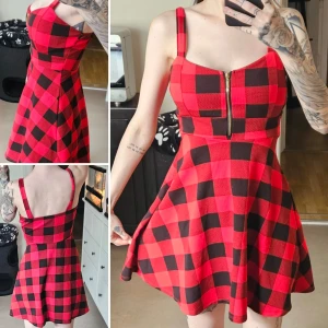 Klänning  - Rutig superfin klänning