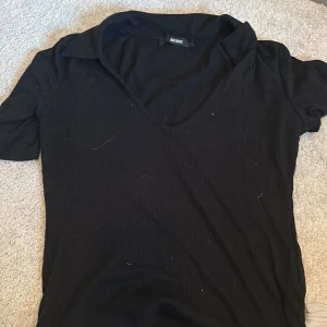 Tröja med krage  - Tröja med krage från vinbok i fint skick strl s