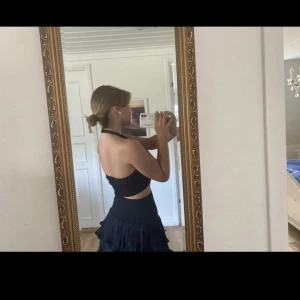 Halterneck topp - Denna supersnygga halterneck topp säljer pga kommer ej till användning! 