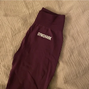 Gymshark  - Lila tights från gymshark