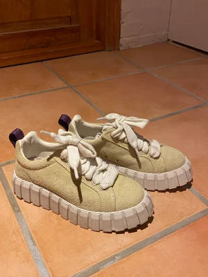 Eytys sneakers  - Säljer mina Eytys