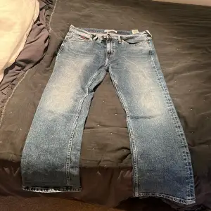 Supersköna jeans från Tommy jeans!💗Priset kan diskuteras!💗