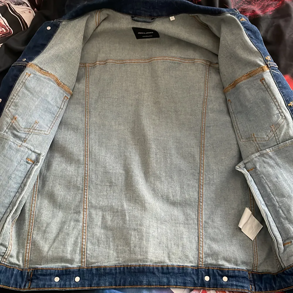 Jack&Jones Denim/Jeans Jacka i nyskick, ny pris runt 600. Jackor.