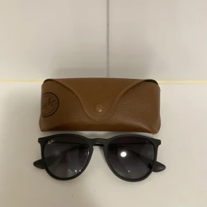 Ray-ban solglasögon - Ray-Ban solglasögon nyskick
