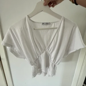 Topp - Snygg vit topp