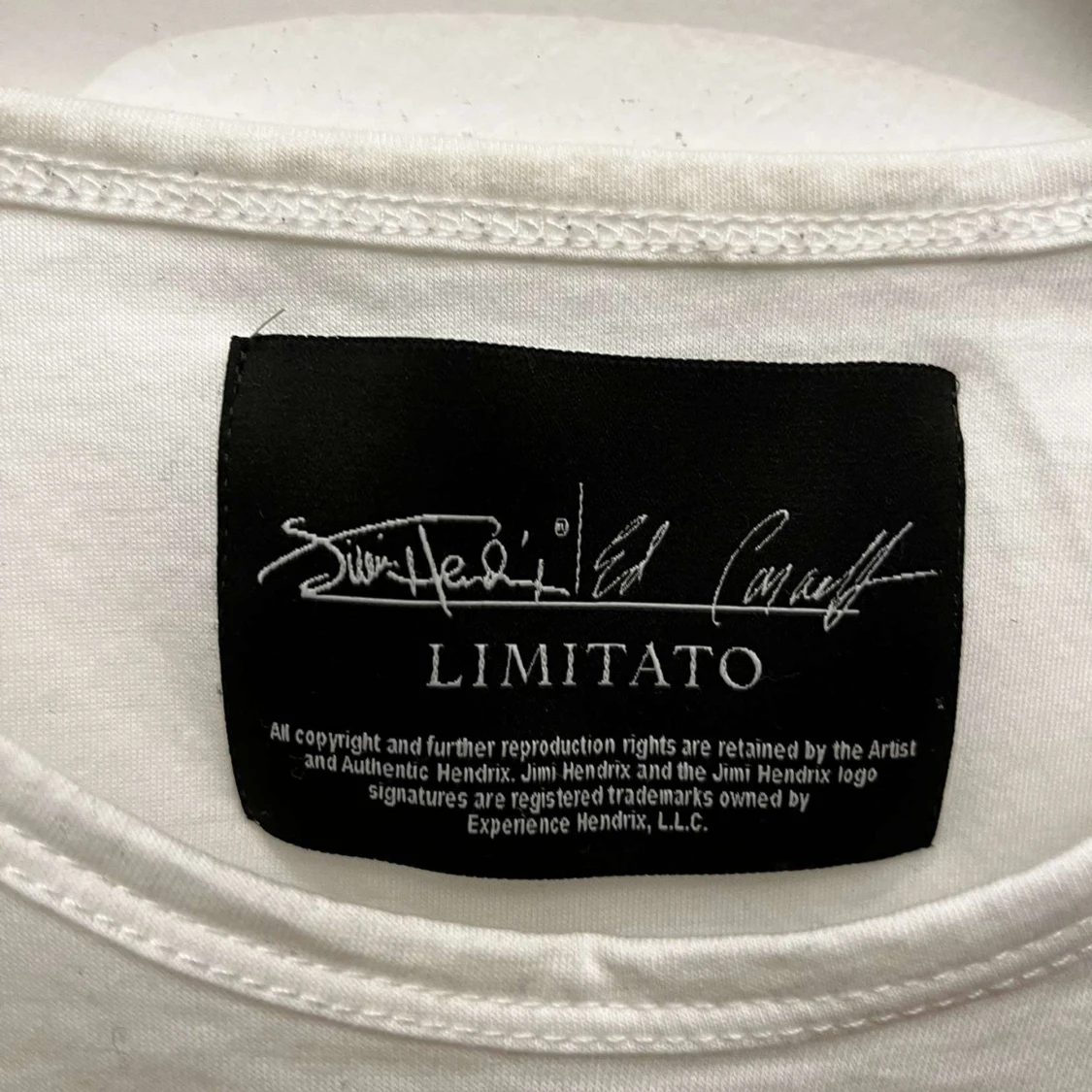 Limitato T-shirt Vit - 90