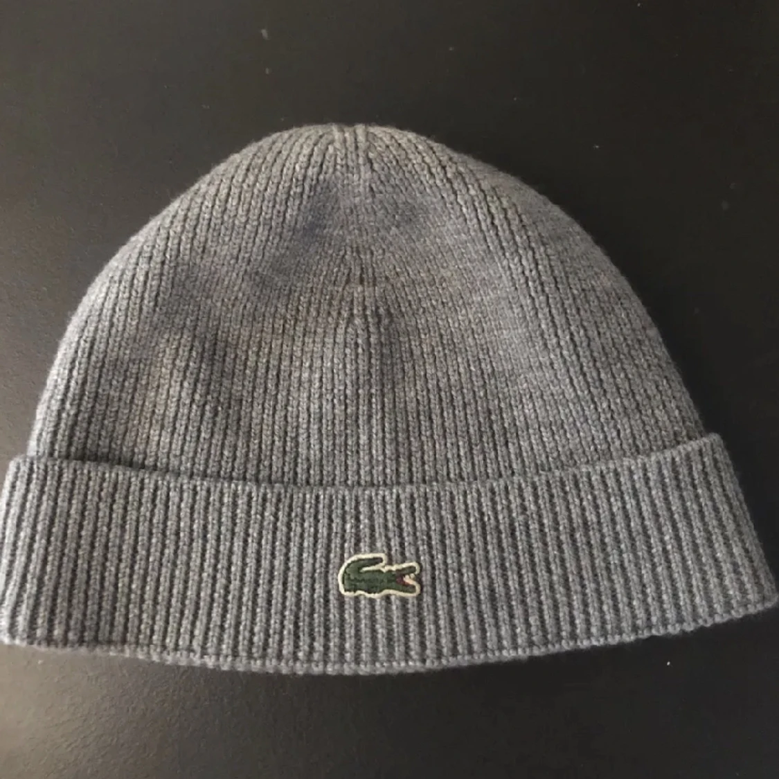 Grå lacoste  mössa
