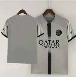 Fotbollströjor  - FINNS MER PÅ VÅR IG REDSPORE_ ÖVER 100 OLIKA VAROR