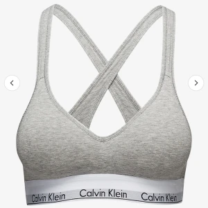 Calvin klein bh - Grå calvin klein bh, inga defekter 😊