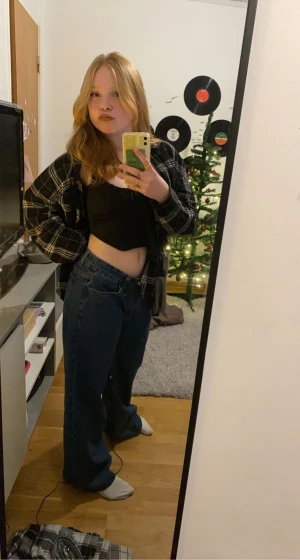 Svart rutig kofta - Jätte fin svart rutig kofta