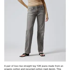 Säljer dessa weekday jeans i 28/32. Sitter bra i längden på mig som är 165 ish. Egna bilder kan fås vid frågan. Använd ej köp nu