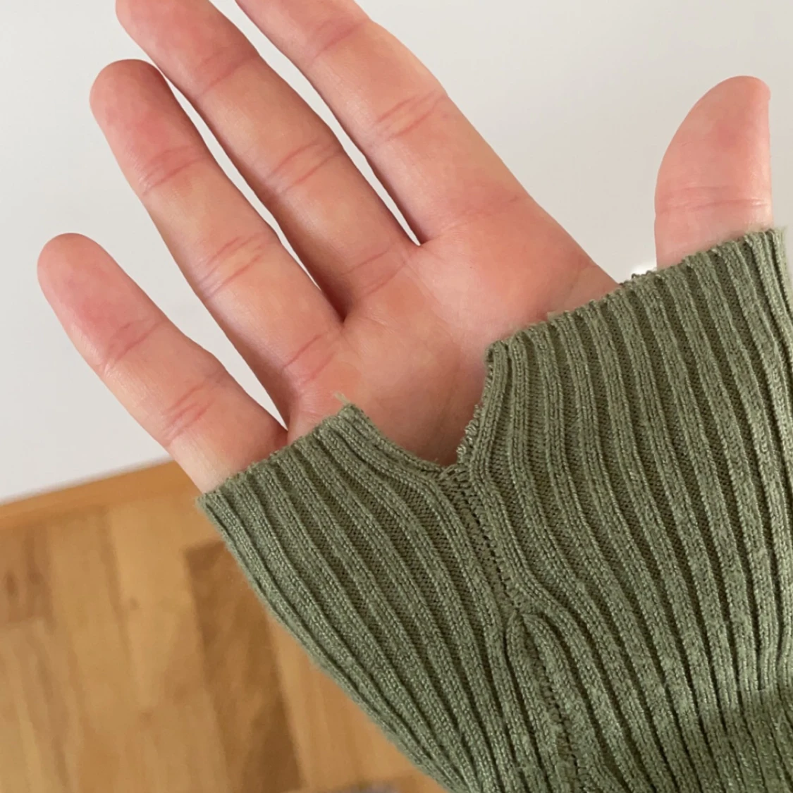 Grön tajt tröja - 91
