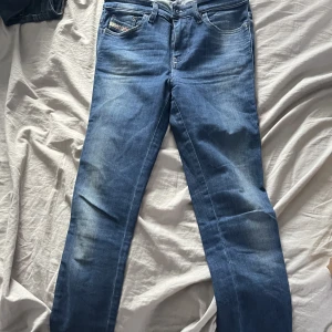 Jeans - För små