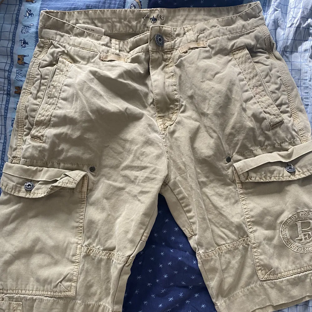 Danskt märke. Beiga shorts med fickor. Xs . Shorts.