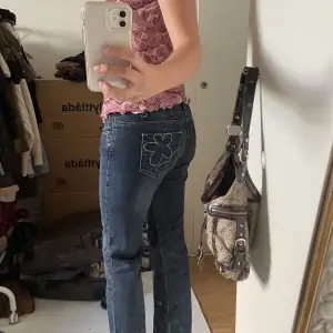 Söta lågmidjade jeans