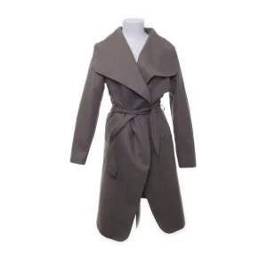 Kappa - Oanvänd kappa ifrån only  Prislapp sitter kvar 