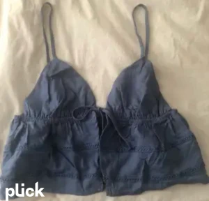 söt topp - 2 st söta toppar, storlek L  72kr