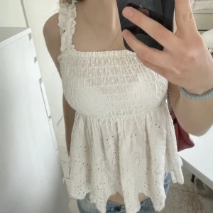 Linne - Linne från mango i storlek xs. Första bilden är lånad💕