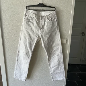 Weekday jeans - Modellen space relaxed. Frakt: 69kr. Betalning via swish. 