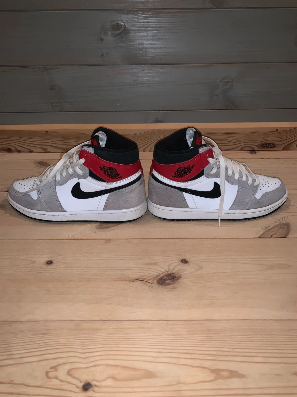 Jordan 1 retro high light smoke grey  - 90