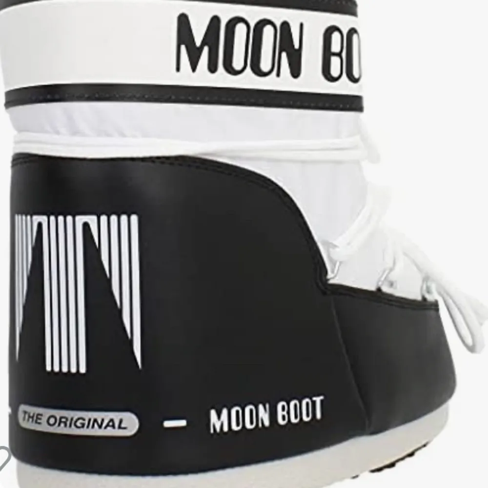 Jätte fina moon boots jag köpte dem får 1500 Säljer får 650. Skor.