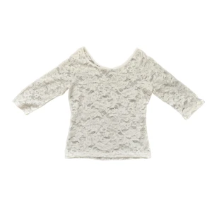 Vit spetstopp  - Snygg vit spetstopp i stretchiga tyg