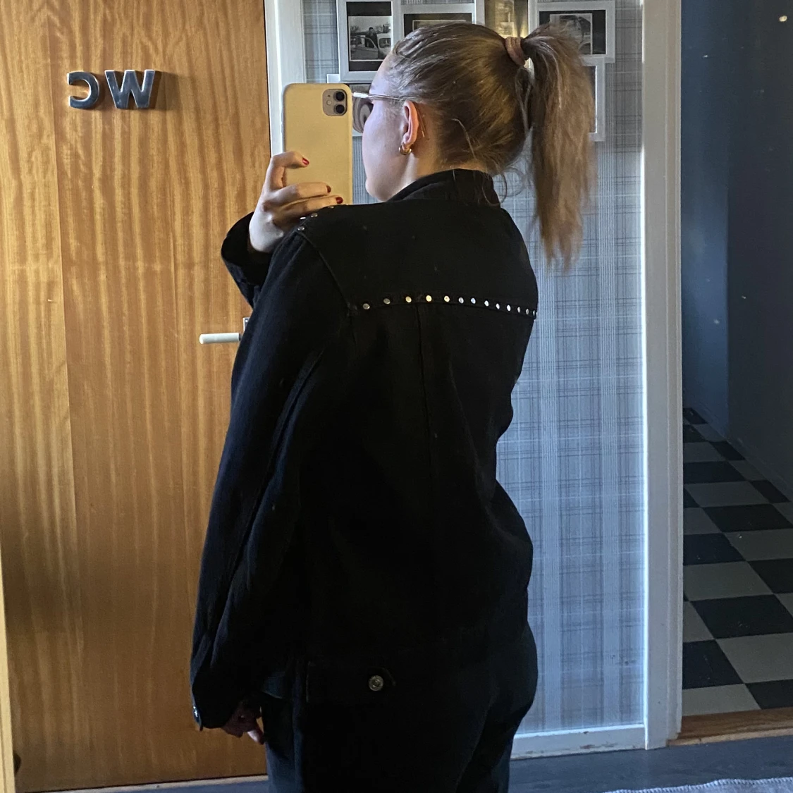 Jeanjacka med nitar - 91