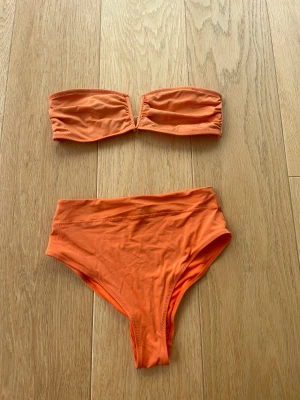 Orange bandaue bikini - Orange bikini från H&M