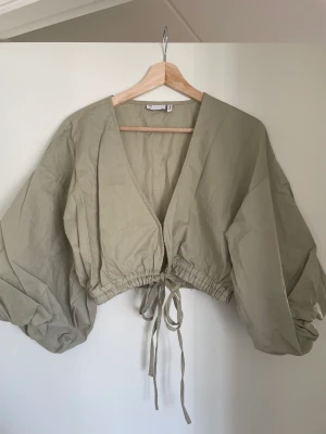 Grön blus ASOS - Stl M Bra skick 