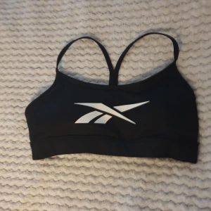 Reebok sportbh  - Använd några gånger.