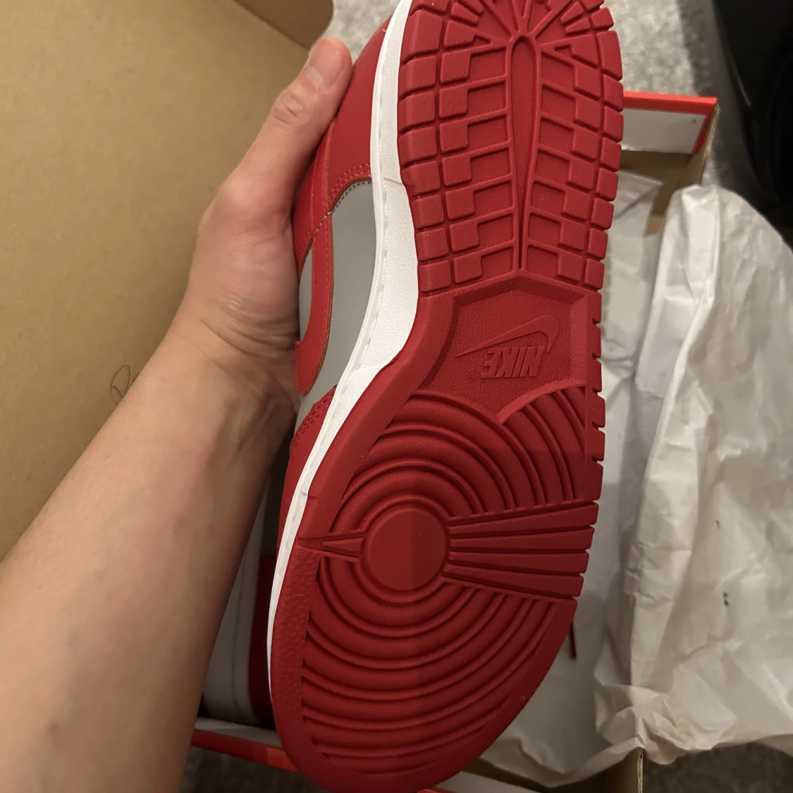 Nike Dunk Low Retro Medium Grey Varsity Red UNLV - 91