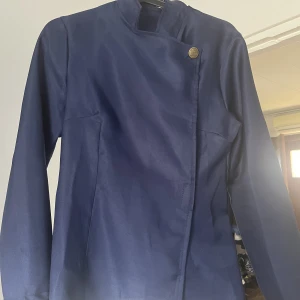 Maki zenin uniform - Maki zenin skoluniform från jujutsu kaisen Kommer med kjol