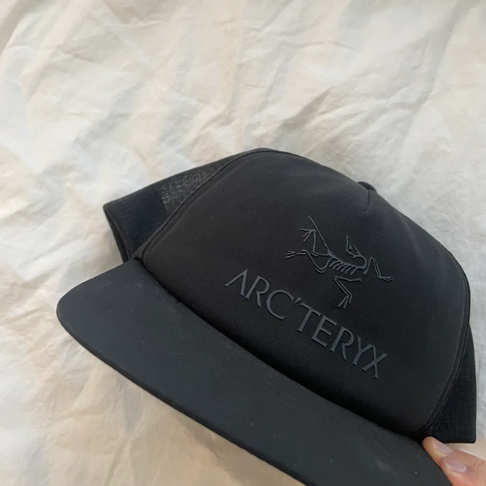 Arcteryx keps i polyester. Accessoarer.