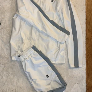 Nike tracksuite - Tracksuite