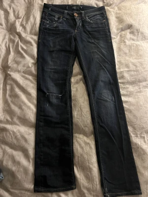 Jeans - As balla jeans från only. Massor av detaljer. 