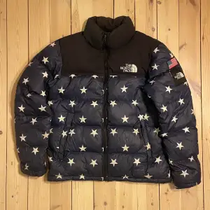 North Face Nuptse International  Collection USA Puffer Down Jacket  10/10 Condition  4000sek - Open to offers.
