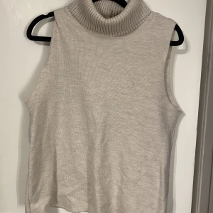 Zara linne - Snyggt höstigt linne från Zara. Används tyvärr inte. Hör av er vid frågor och funderingar 🥰🥰