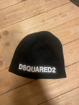 Mössa  - Dsquared 2 